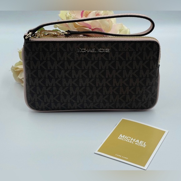 MICHAEL KORS Jet Set Travel Large Wristlet - Picture 1 of 16